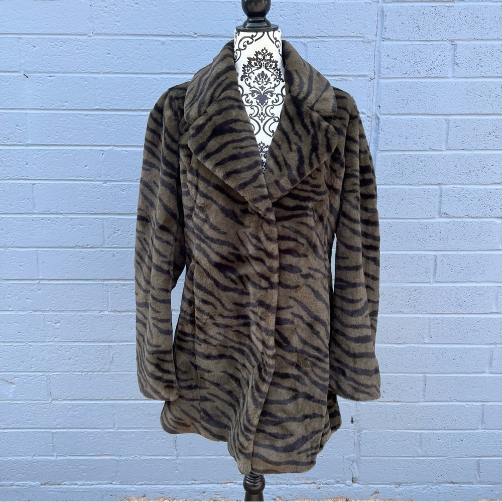 Guess Federica Zebra print Faux Fur Coat NWT